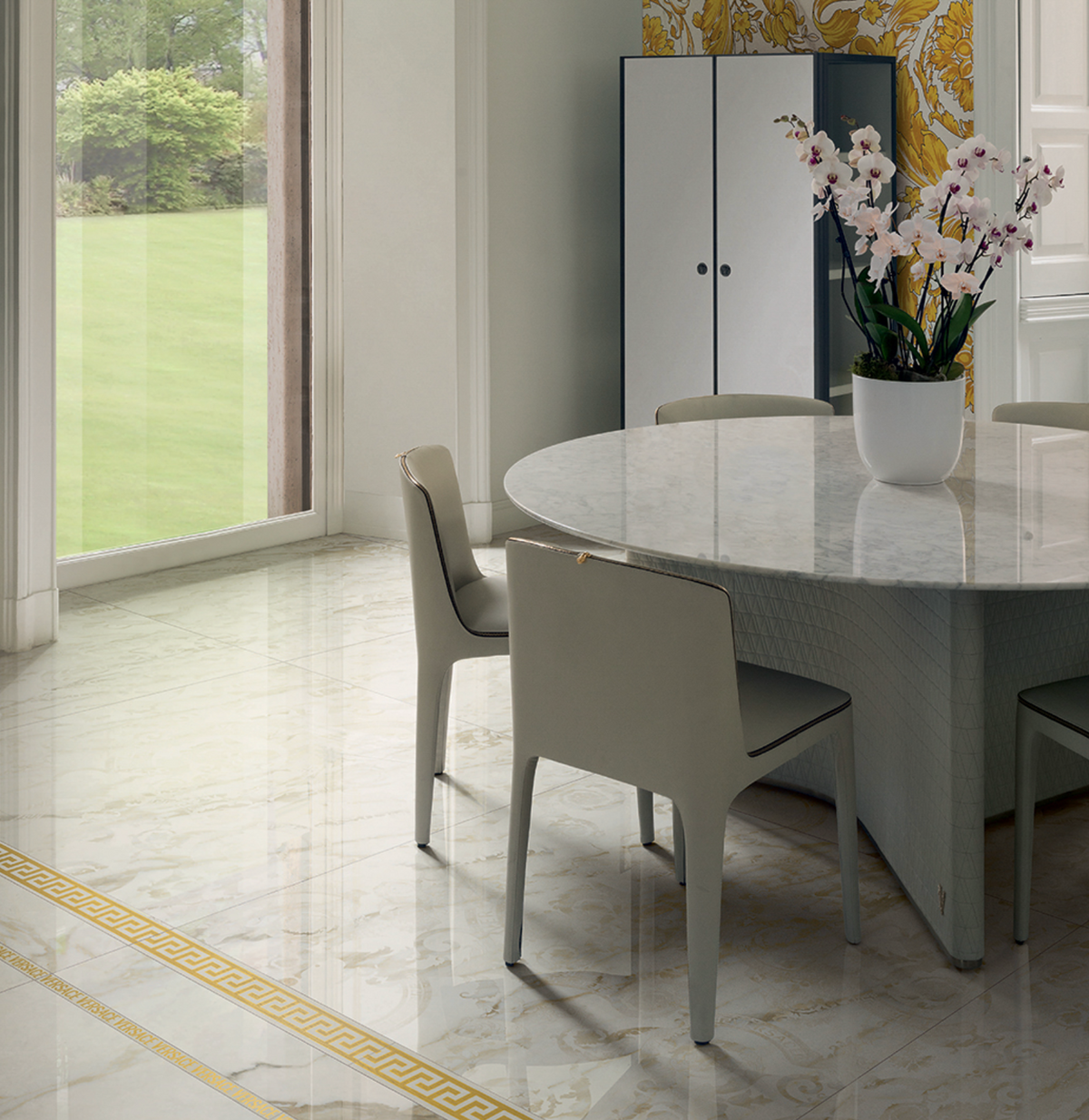 CALACATTA BRIGHT MEGABAROCCO - VERSACE CERAMICS