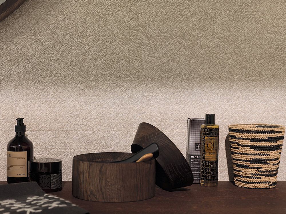 Porcelanosa Capri Stone 18x47