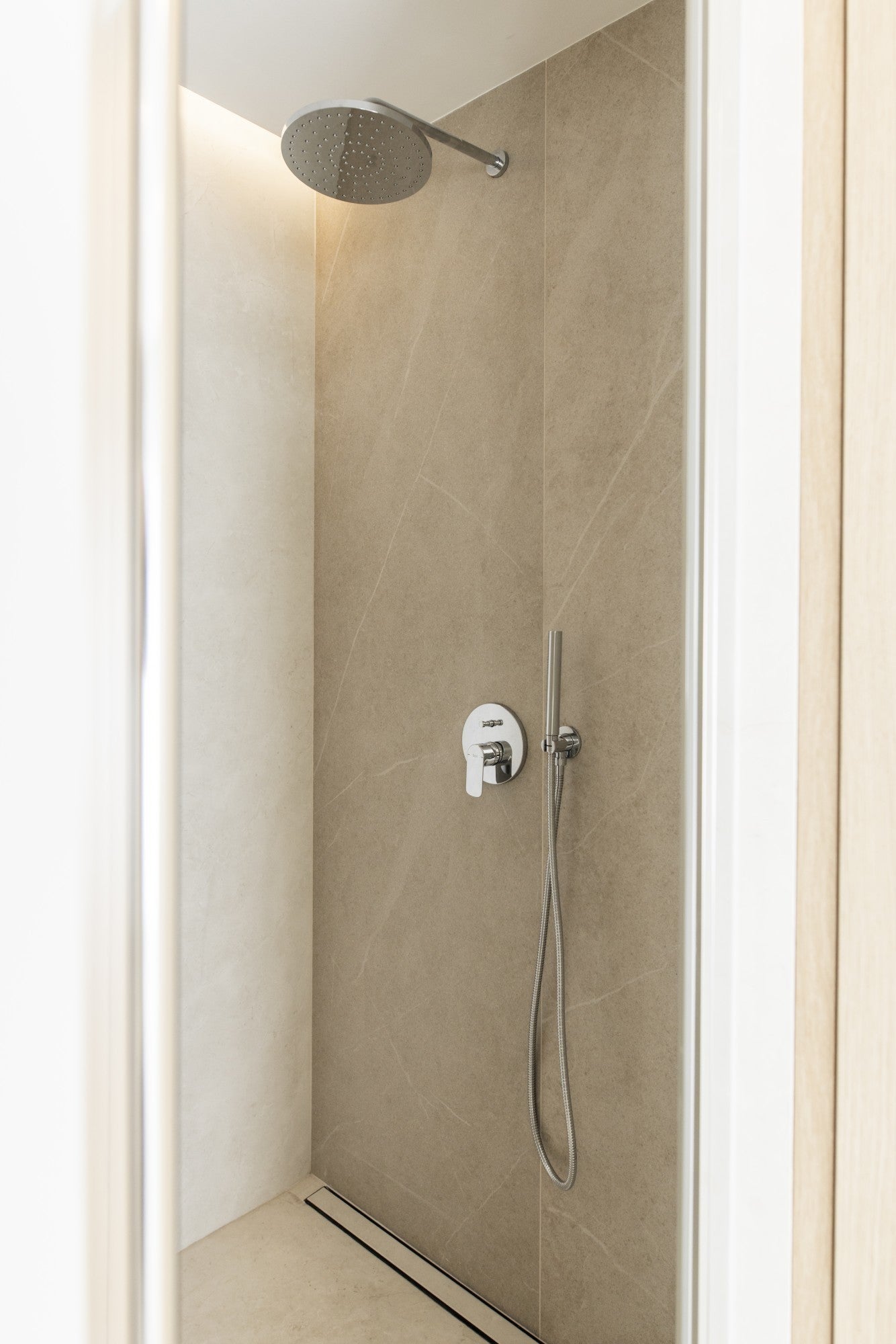 Sandik Dekton - Pietra edition - (ON SPECIAL - PLEASE CALL US)