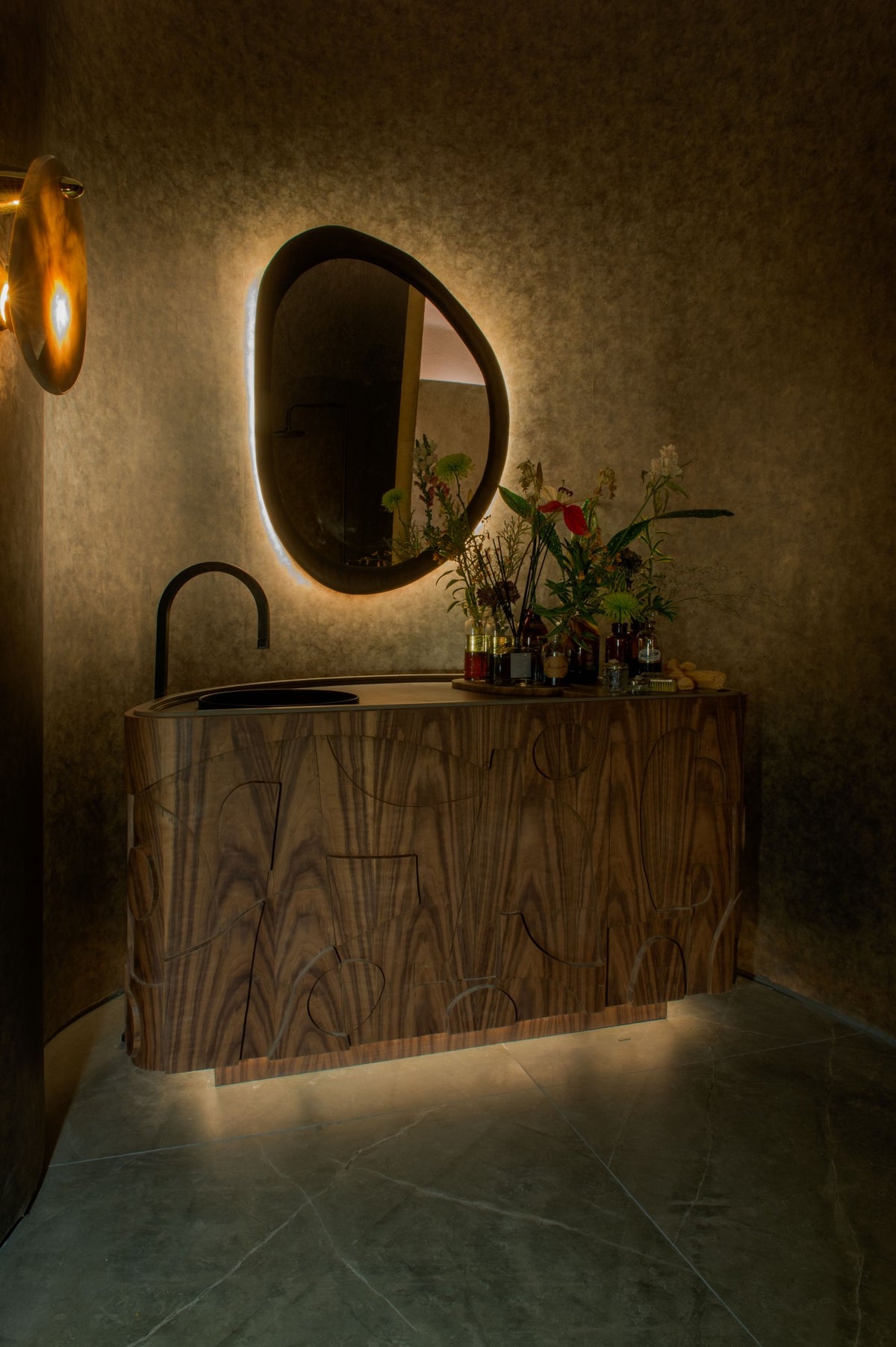 Kira Dekton - Dk natural - (ON SPECIAL - PLEASE CALL US)