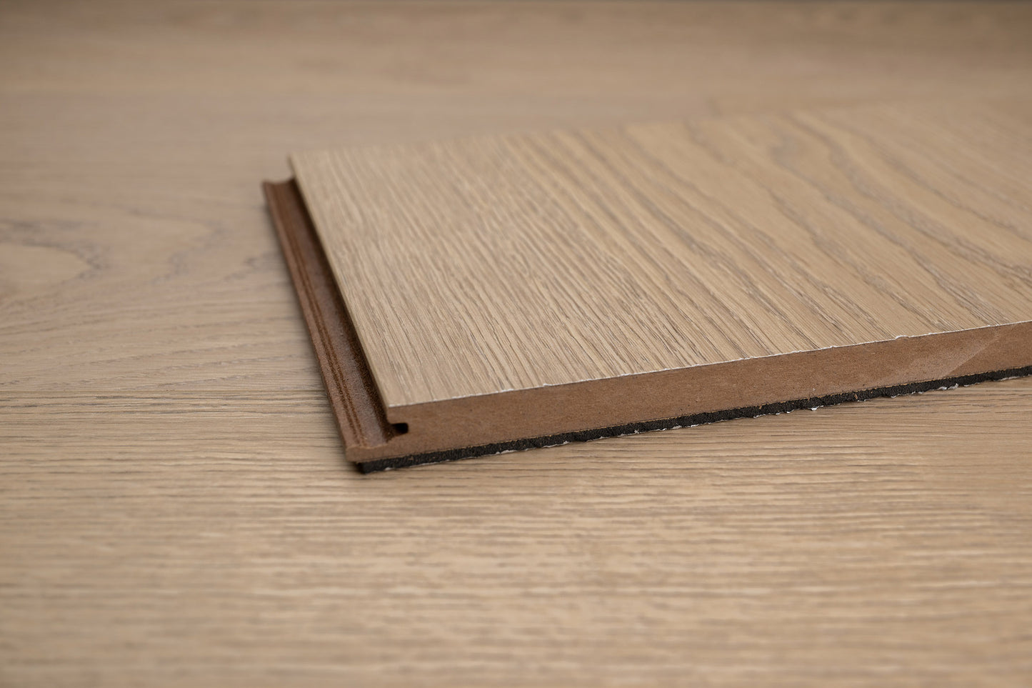 Amato GA159335 - Nearwood Waterproof Laminate Flooring (Summer Special)