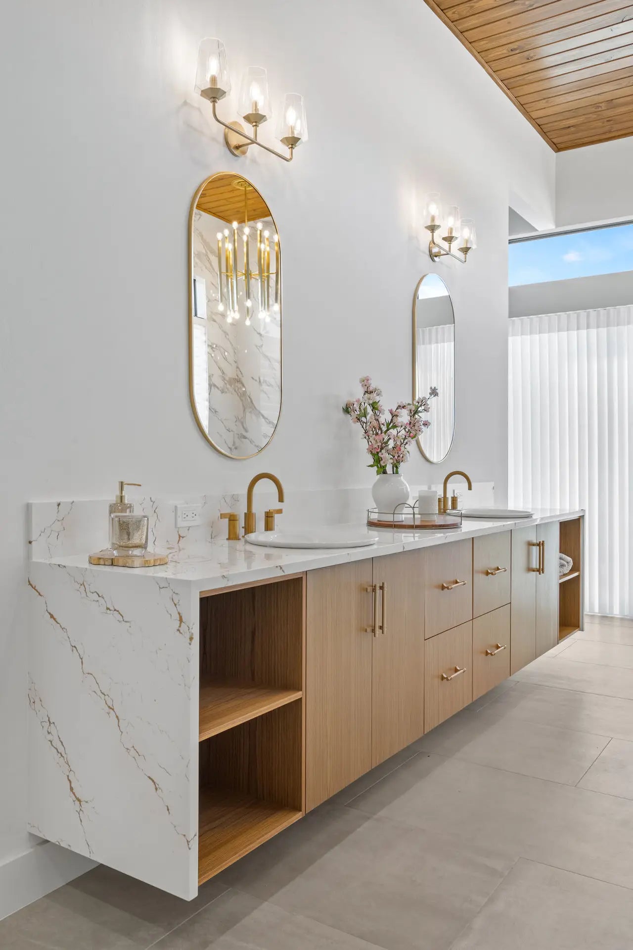 Cambria Quartz - Inverness Gold (PLEASE CALL FOR SPECIAL PRICING)