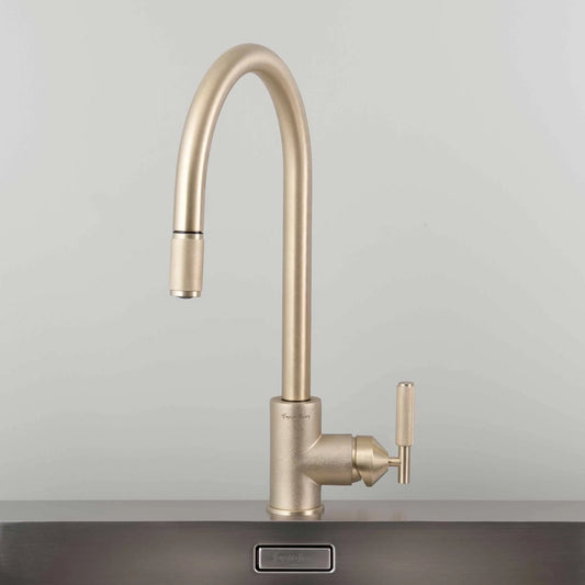 KITCHEN FAUCET PULL OUT W DUAL SPRAY CROSS (BRASS)- BUSTER + PUNCH NKT-053254