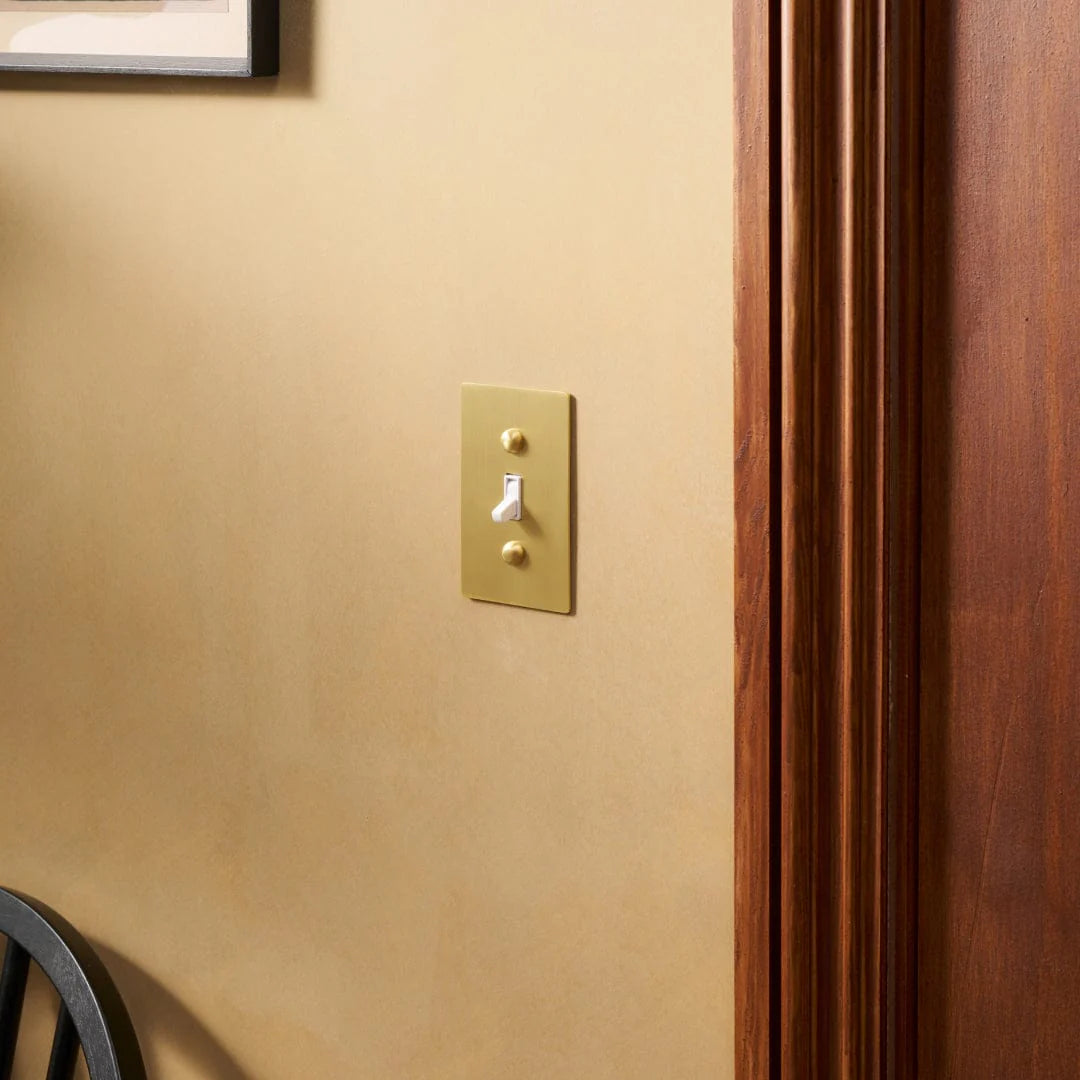 JASPER 1G TOGGLE SWITCH - BRASS
